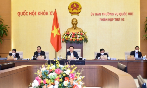 Sửa Luật Khám chữa bệnh: Phải khắc phục việc quá lạm dụng công nghệ cao để 