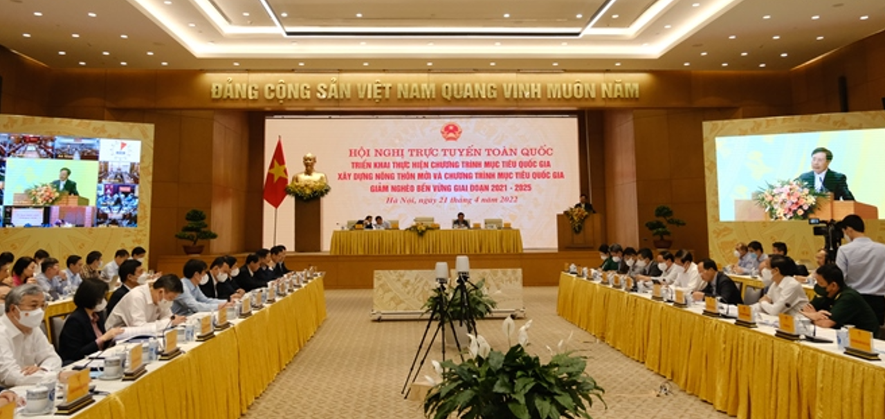 Hội nghị ghi nhận nhiều &yacute; kiến t&acirc;m huyết, thẳng thắn từ thực tiễn x&acirc;y dựng n&ocirc;ng th&ocirc;n mới, giảm ngh&egrave;o tại địa phương - Ảnh: VGP