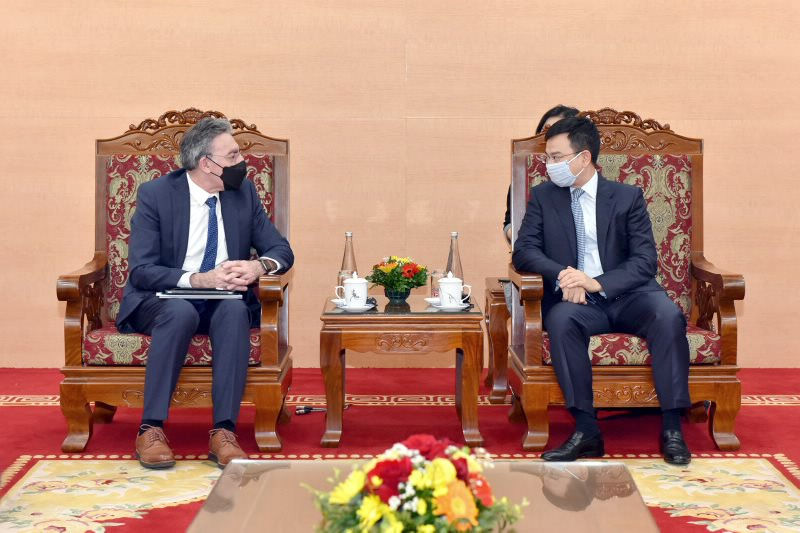 Phó Thống đốc Phạm Thanh Hà tiếp ông Zafer Mustafaoglu, Giám đốc Ban Tài chính, cạnh tranh và đổi mới khu vực Đông Á - Thái Bình Dương (WB)