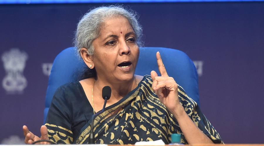 Bộ trưởng Bộ Tài chính Ấn Độ Nirmala Sitharaman - Ảnh: AP
