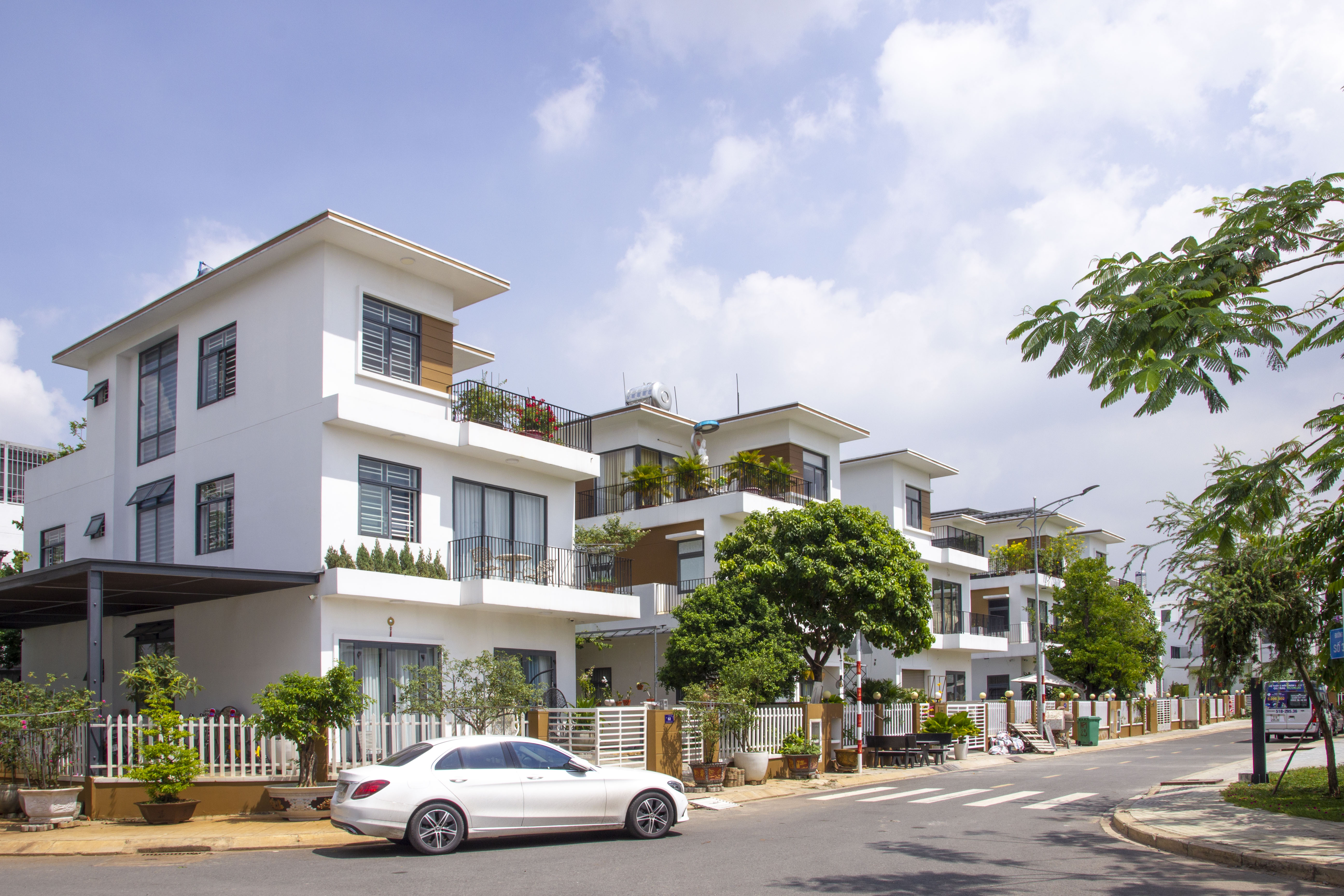 Khu dân cư thấp tầng Thang Long Home – Hưng Phú của Thang Long Real Group đã tăng gía tới 300% sau khi bàn giao, có sổ đỏ và cư dân hiện hữu.