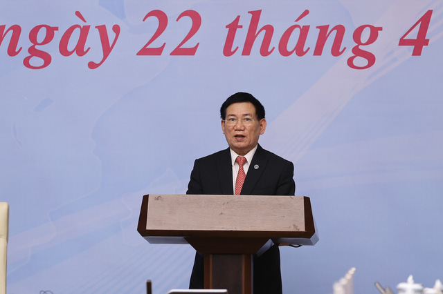 Bộ trưởng Bộ Tài chính Hồ Đức Phớc chỉ rõ những rủi ro tiềm ẩn trên thị trường chứng khoán, thị trường trái phiếu thời gian gầy đây.