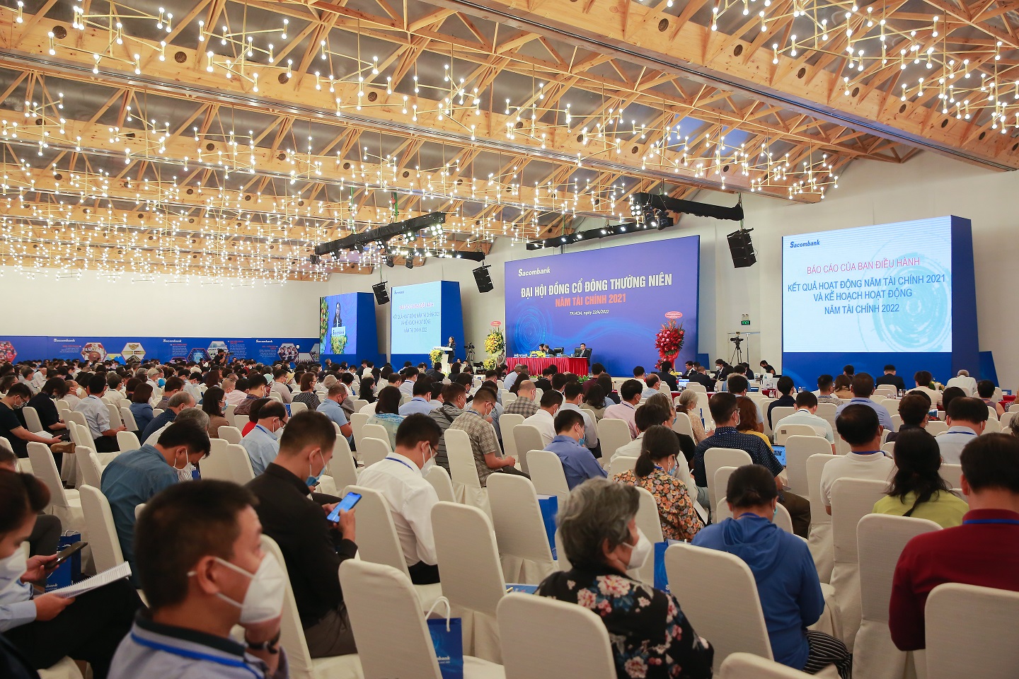 Sacombank đặt mục tiêu lãi 2022 vượt 20% so với 2021