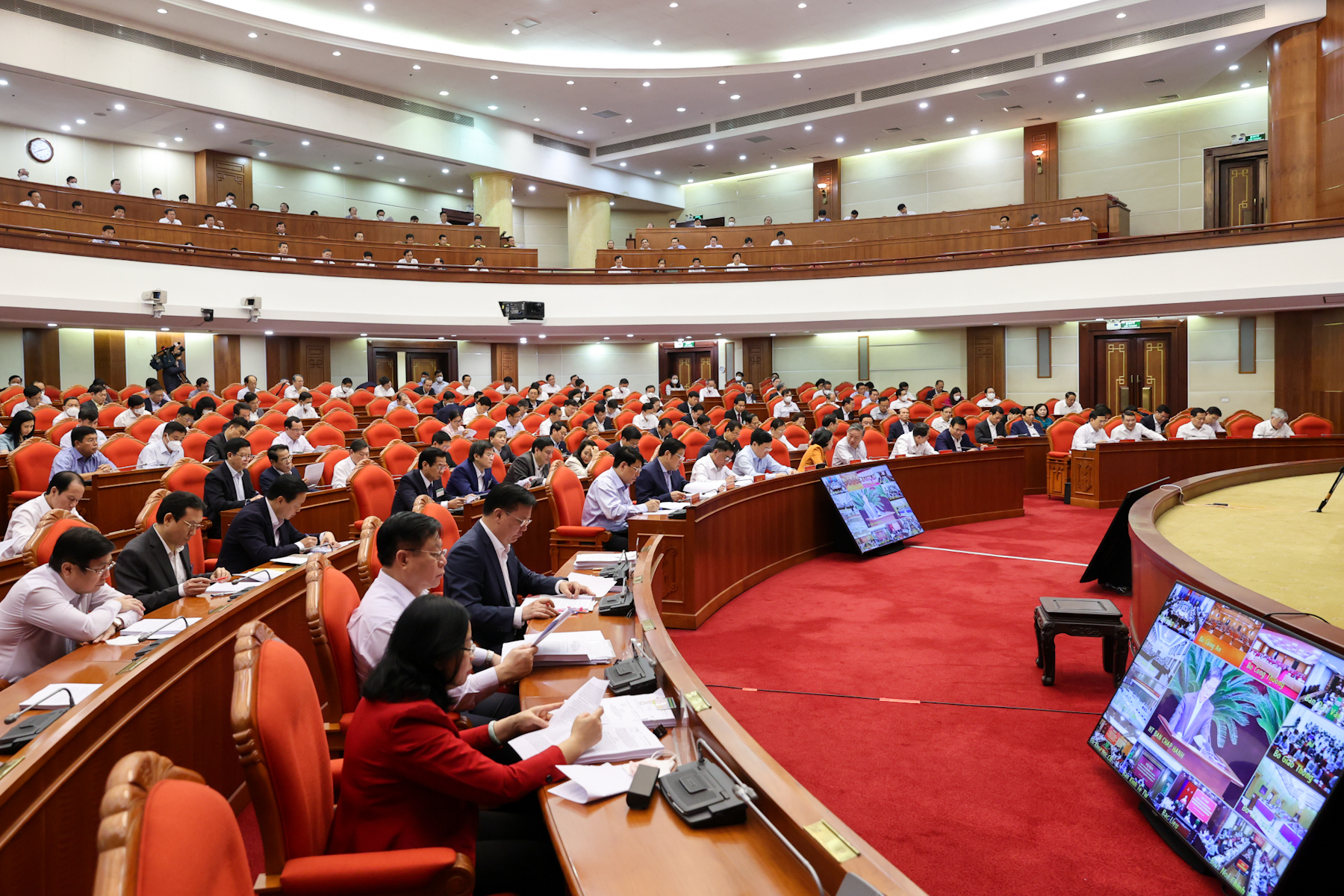 Hội nghị được tổ chức kết hợp trực tiếp và trực tuyến - Ảnh: VGP