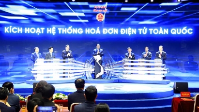 Electronic invoice system comes into being