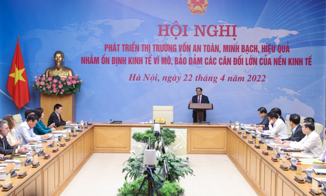 Thủ tướng Chính phủ Phạm Minh Chính chủ trì hội nghị chiều ngày 22/4/2022.