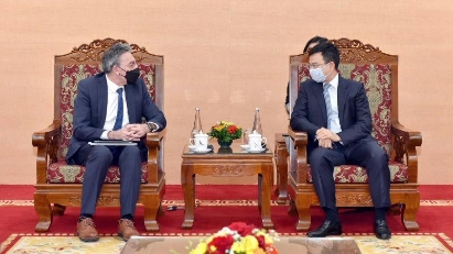 WB ready to support digitization in banking