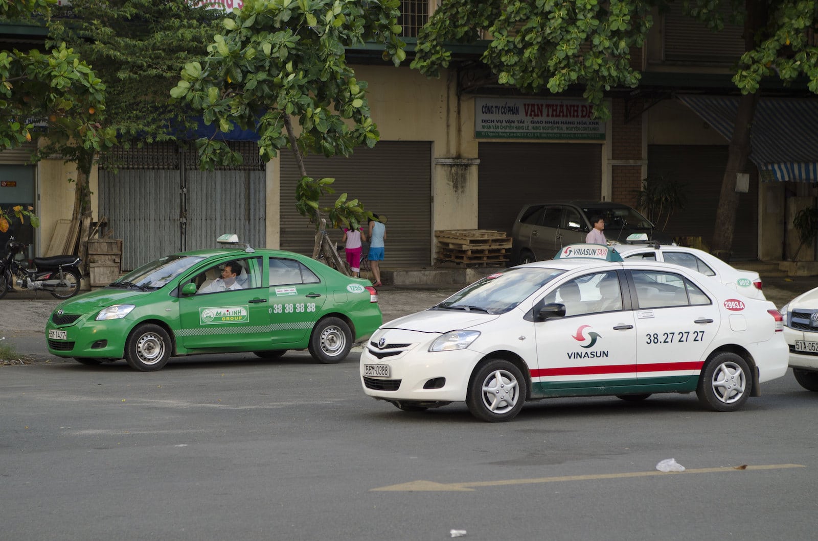Giá nhiêu liệu cộng hưởng với những chi phí khác trong mùa dịch thực sự khiến doanh nghiệp taxi điêu đứng.