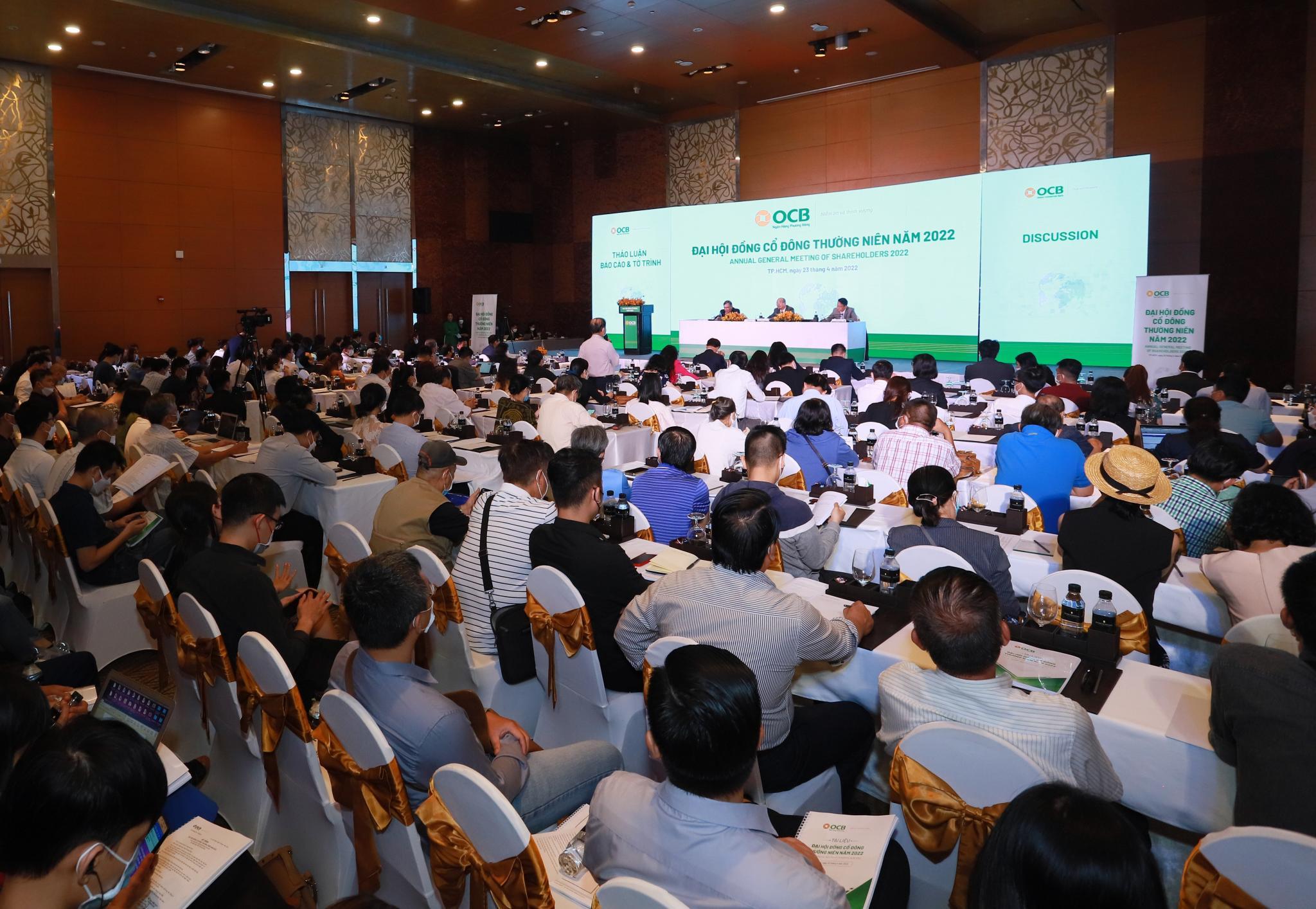 Cổ đông chất vấn chủ tọa đoàn tại đại hội