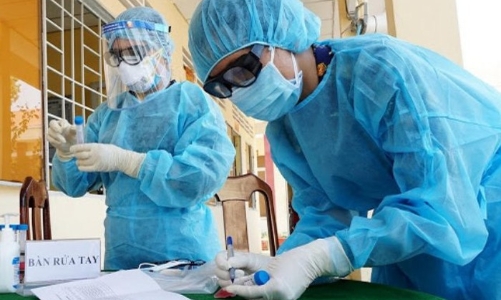 Cả nước thêm 8.813 ca Covid-19 trong ngày 24/4 