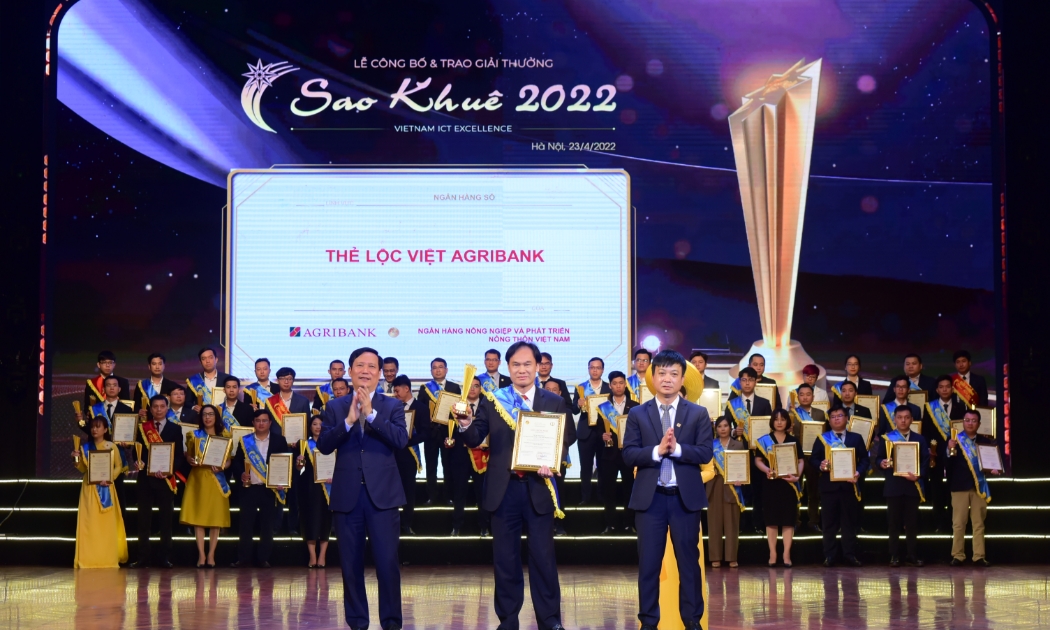 Agribank năm thứ 7 liên tiếp nhận giải thưởng Sao Khuê.