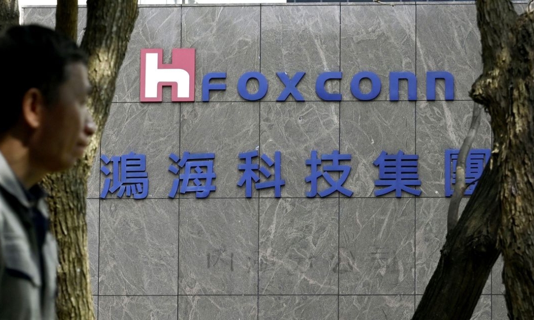 Foxconn dừng hoạt động tại 2 nhà máy ở Côn Sơn sau khi phát hiện các ca nhiễm Covid-19 - Ảnh: AP
