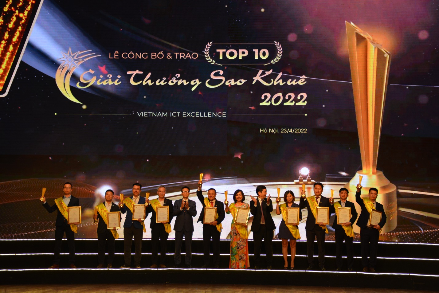 Phần mềm BRAVO 8R2 ERP-VN vào Top 10 sản phẩm xuất sắc nhất Sao Khuê 2022.