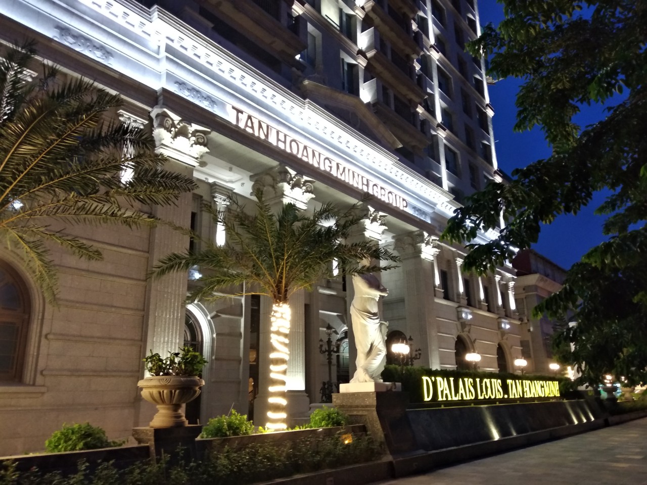 Hơn 1.000 người nộp thuế có số nợ thuế, phí, nợ nghĩa vụ tài chính liên quan đến đất hơn 1.400 tỷ đồng.