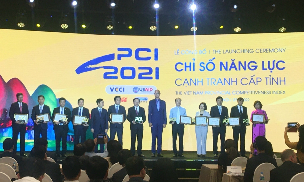 Vinh danh top 10 tỉnh, thành có vị trí thứ hạng PCI 2021 cao nhất.