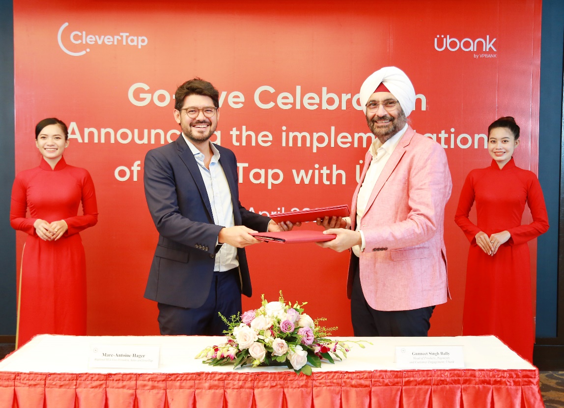 Lễ ký kết hợp tác giữa Übank và CleverTap diễn ra ngày 26/4/2022 tại Tp.HCM.