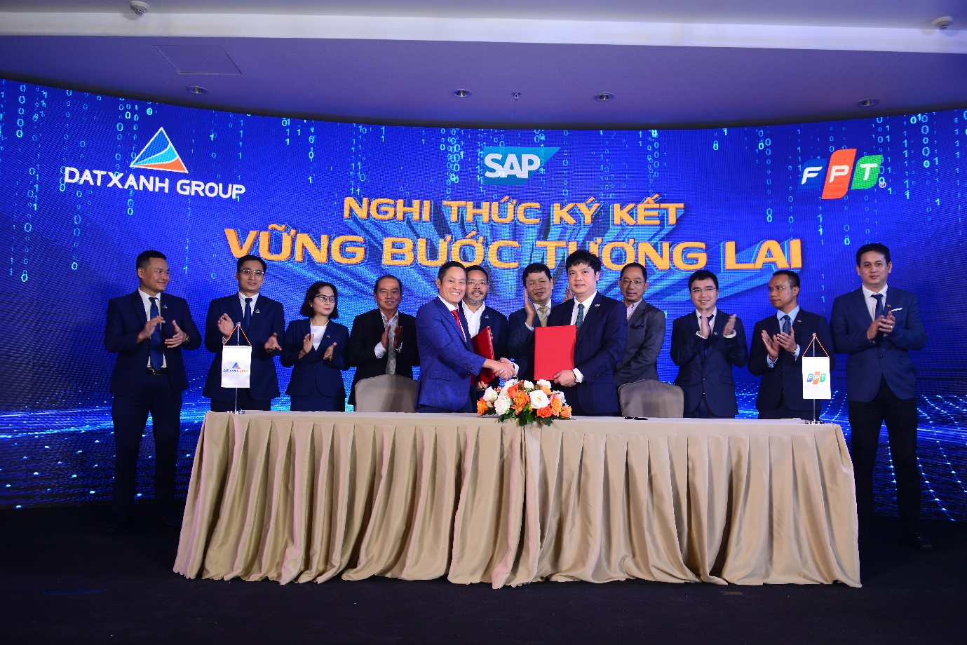 Tập đoàn Đất Xanh lựa chọn FPT để triển khai dự án chuyển đổi số toàn diện với quy mô lớn nhất trong ngành Bất động sản.