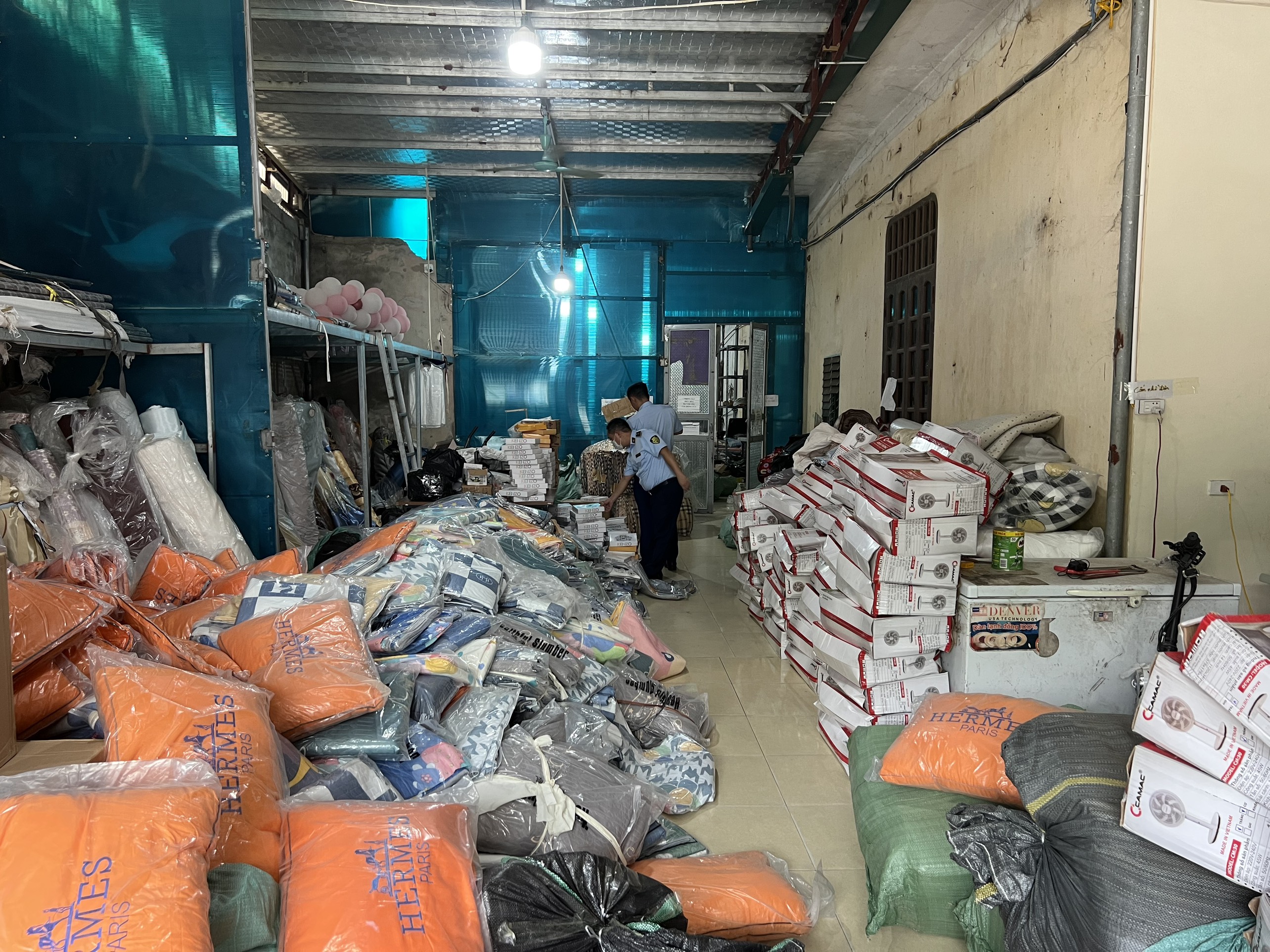 Kho hàng hóa không có hóa đơn, chứng từ vừa bị cơ quan chức năng phát hiện, bắt giữ tại Thanh Hóa