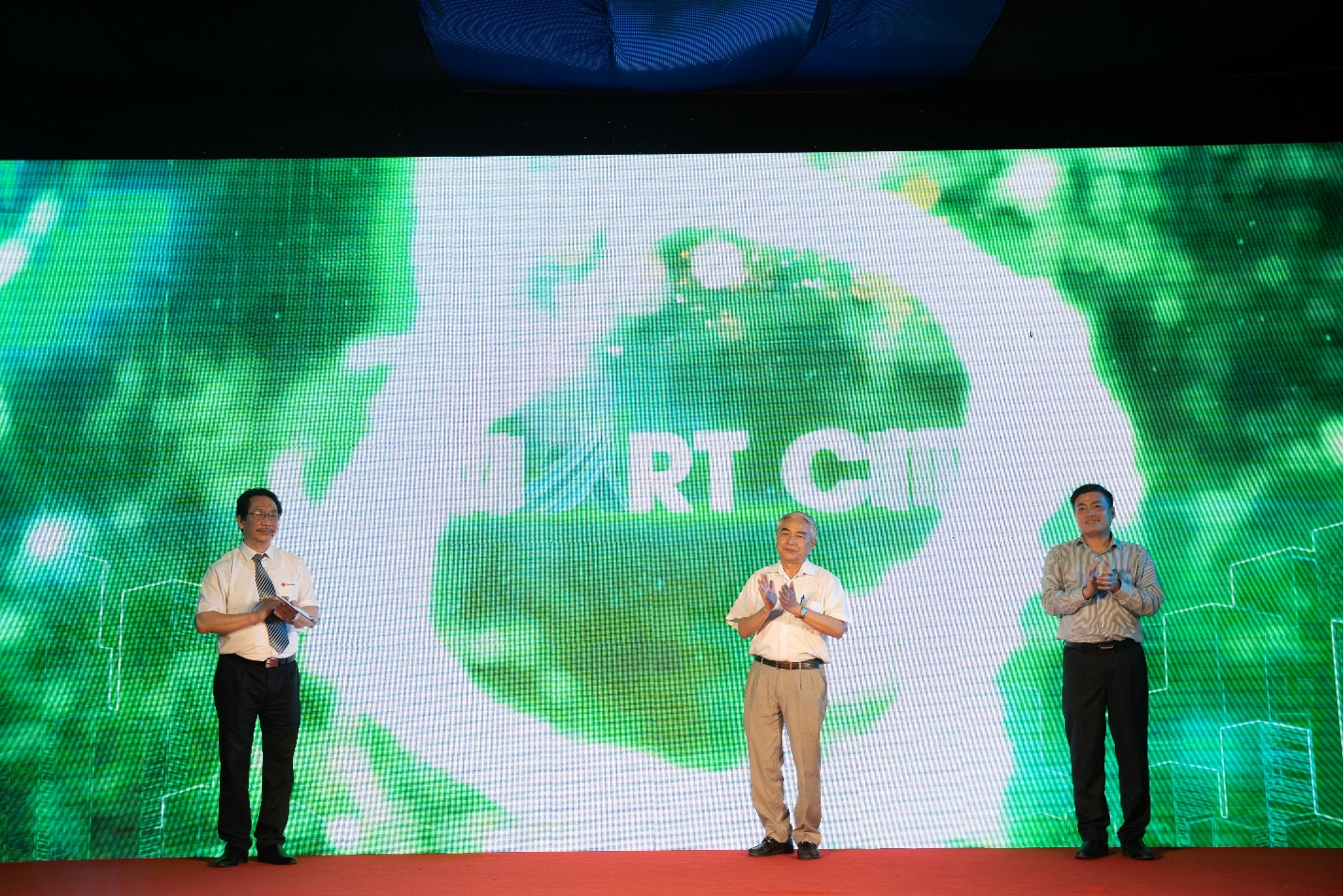 Lễ ra mắt Giải pháp Smart City chiếu sáng thông minh cho đường phố và Kiến trúc cảnh quan ngày 27/4/2022.