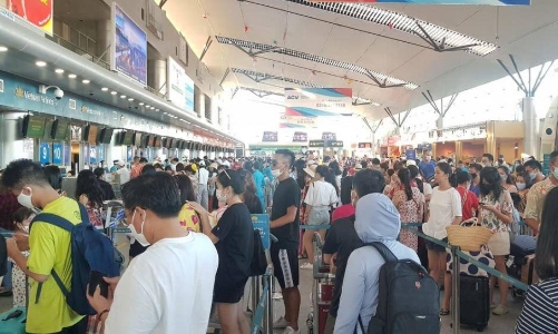 Hành khách tăng vọt dịp nghỉ lễ 30/4 - 1/5, Bộ Giao thông vận tải đề nghị nâng cao chất lượng vận tải, đảm bảo an toàn