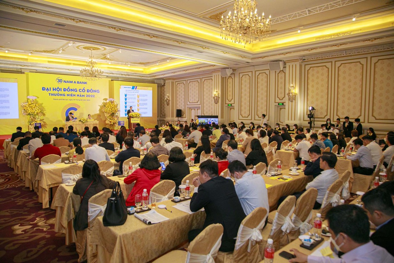 Đại hội đồng cổ đông thường niên 2022 của Nam A Bank đồng thuận chia cổ tức bằng cổ phiếu với tỉ lệ lên đến gần 29%