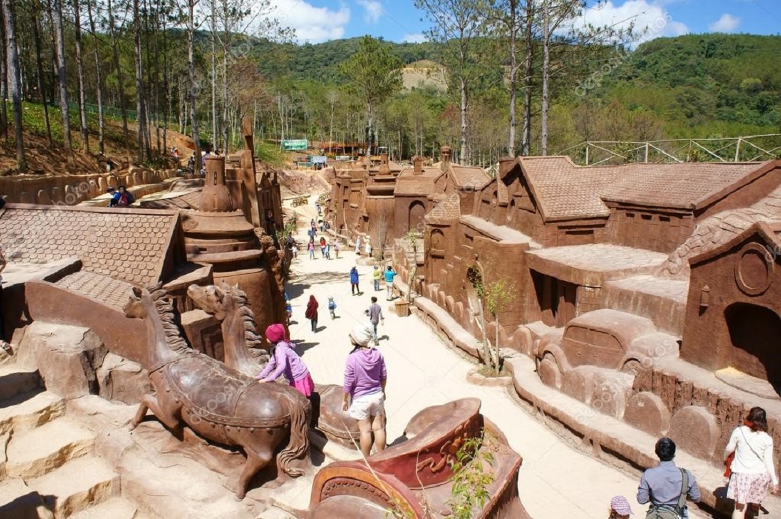Khánh Hòa hiện cũng đang chuẩn bị cho mùa du lịch hè bằng các chương trình khảo sát, xây dựng các tour tuyến du lịch.