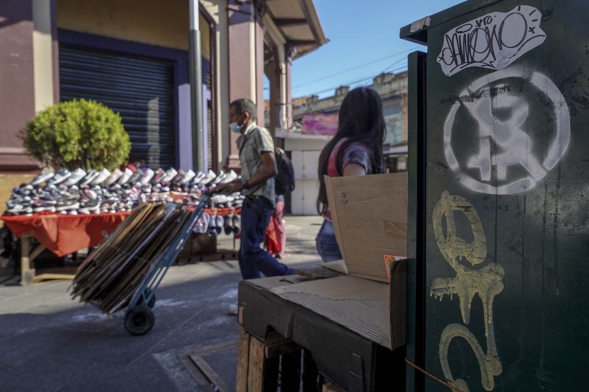 El Salvador l&agrave; quốc gia đầu ti&ecirc;n tr&ecirc;n thế giới chấp nhận Bitcoin l&agrave;m tiền tệ ch&iacute;nh thức - Ảnh: Getty Images