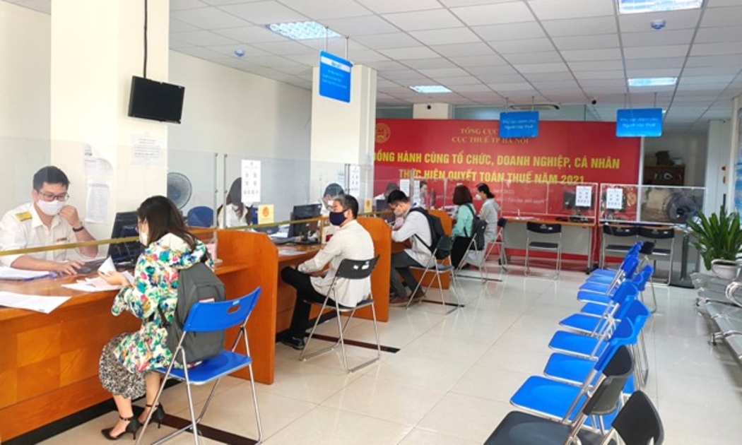 Số hồ sơ nộp trực tiếp tại Cục Thuế TP. Hà Nội giảm 59% so cùng kỳ.