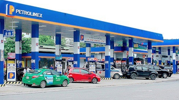 Giá xăng dầu tiếp tục giảm mạnh