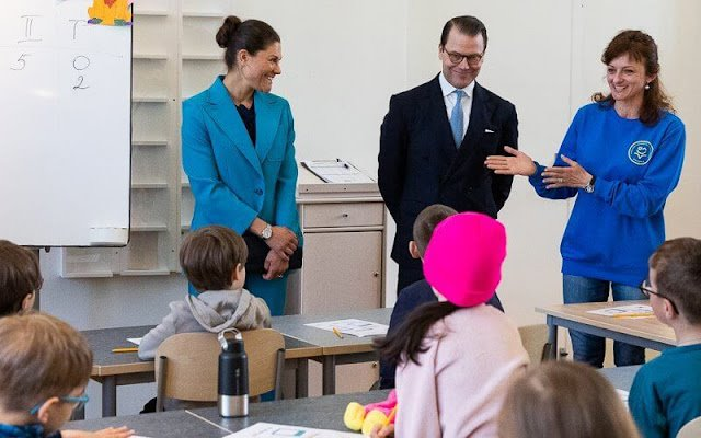 Từ tr&aacute;i sang phải: Denys Gordiyenko, thị trưởng Stockholm - Anna K&ouml;nig Jerlmyr v&agrave; Fredrik Hillelson.