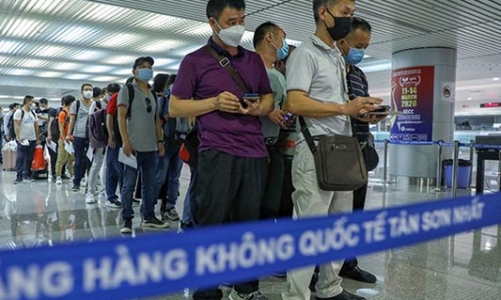 Ban Nghiên cứu phát triển kinh tế tư nhân đề xuất bỏ xét nghiệm người nhập cảnh