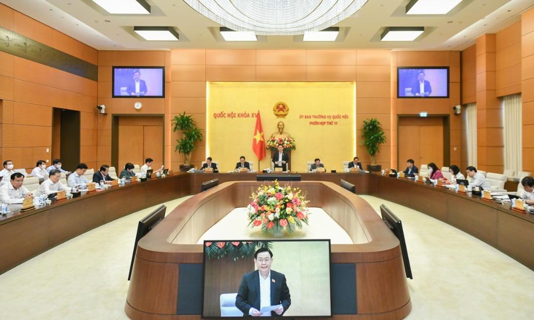 Toàn cảnh phiên họp sáng 11/5 - Ảnh: Quochoi.vn