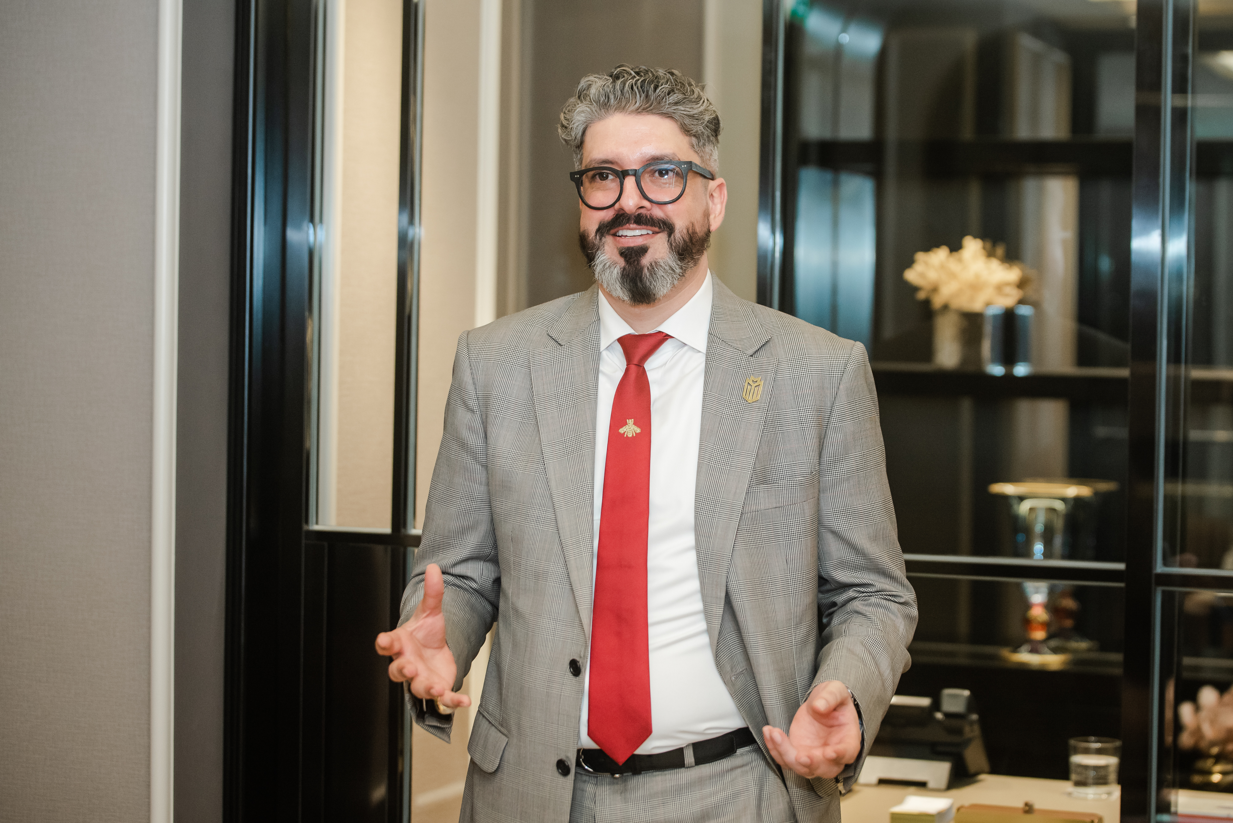 &Ocirc;ng Gibran Bukhari, Gi&aacute;m đốc Khối Kinh doanh Masterise Homes.