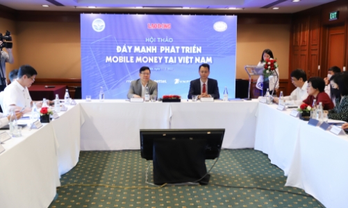 Mobile Money gặp khó khi “sinh sau đẻ muộn”