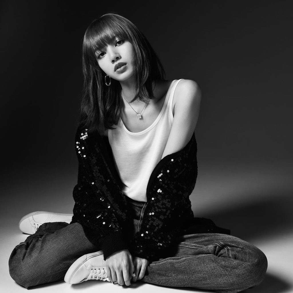 Lisa đứng ở vị trí thứ 8 trong bảng xếp hạng những người nổi tiếng có ảnh hưởng trên mạng xã hội toàn cầu trong giai đoạn 2021 - 2022.