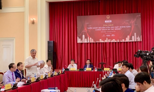 Nguồn vốn bị thắt chặt, giá nhà có thể “leo thang”