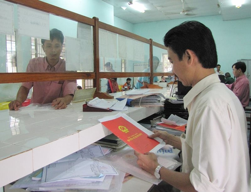 Gần 20% hồ sơ phải điểu chỉnh giá chuyển nhượng nhà đất tại Chi cục Thuế TP. Thủ Đức trong quý 1.