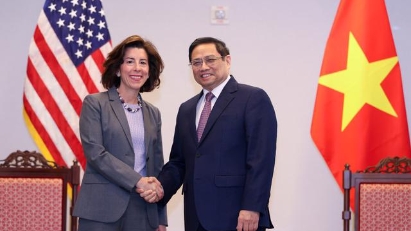 PM meets US Secretary of Commerce