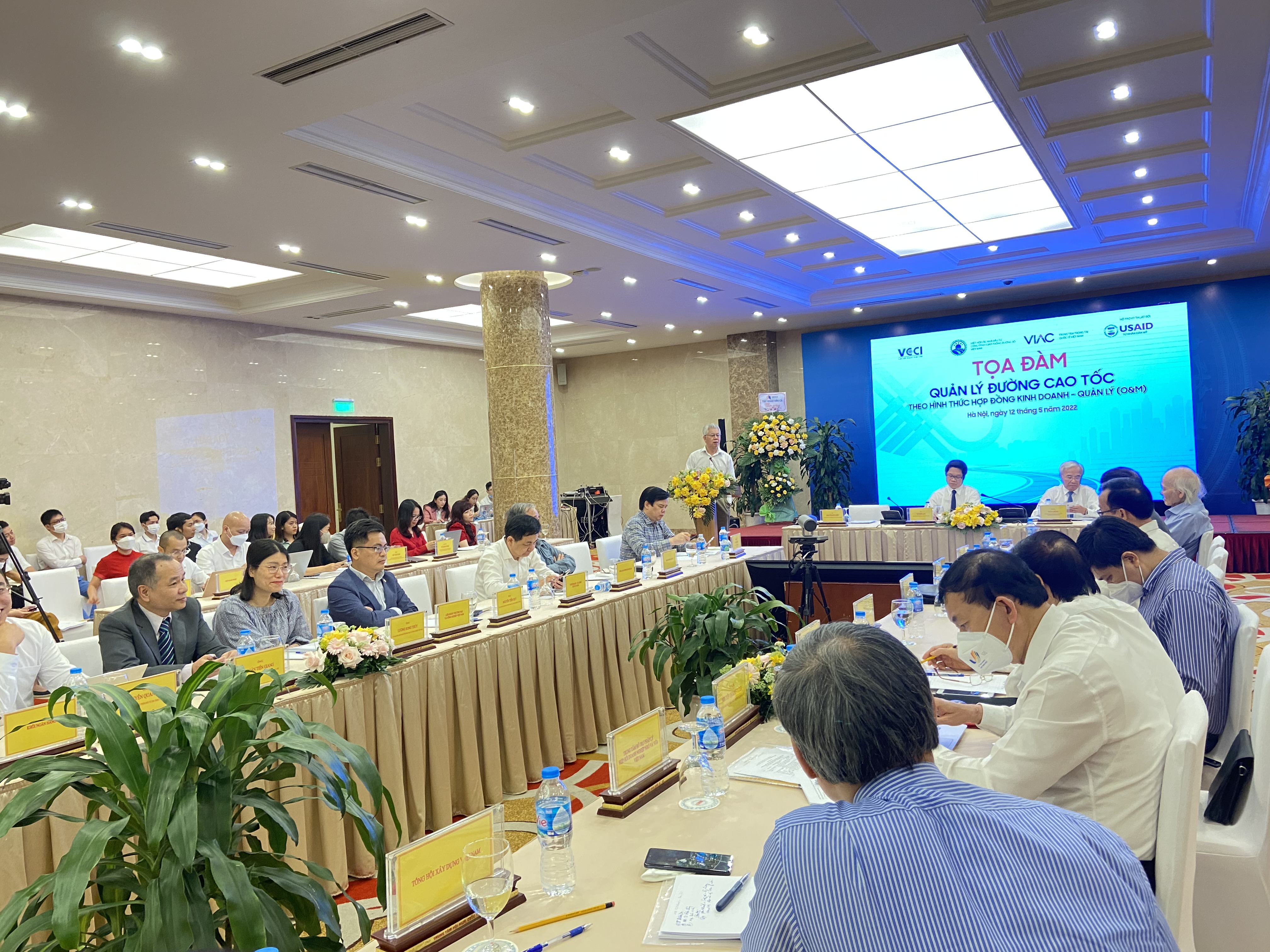 Toạ đàm “Quản lý đường cao tốc theo hình thức hợp đồng kinh doanh – quản lý. 