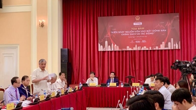 Credit tightening may push up housing prices 