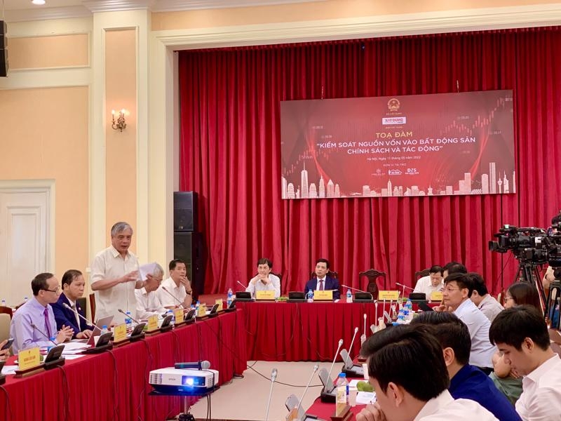 Credit tightening may push up housing prices 