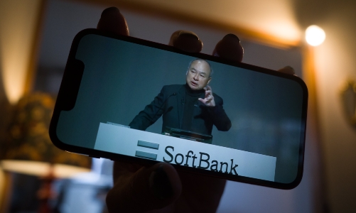 Cổ phiếu công nghệ toàn cầu lao dốc, quỹ đầu tư của SoftBank lỗ hơn 27 tỷ USD