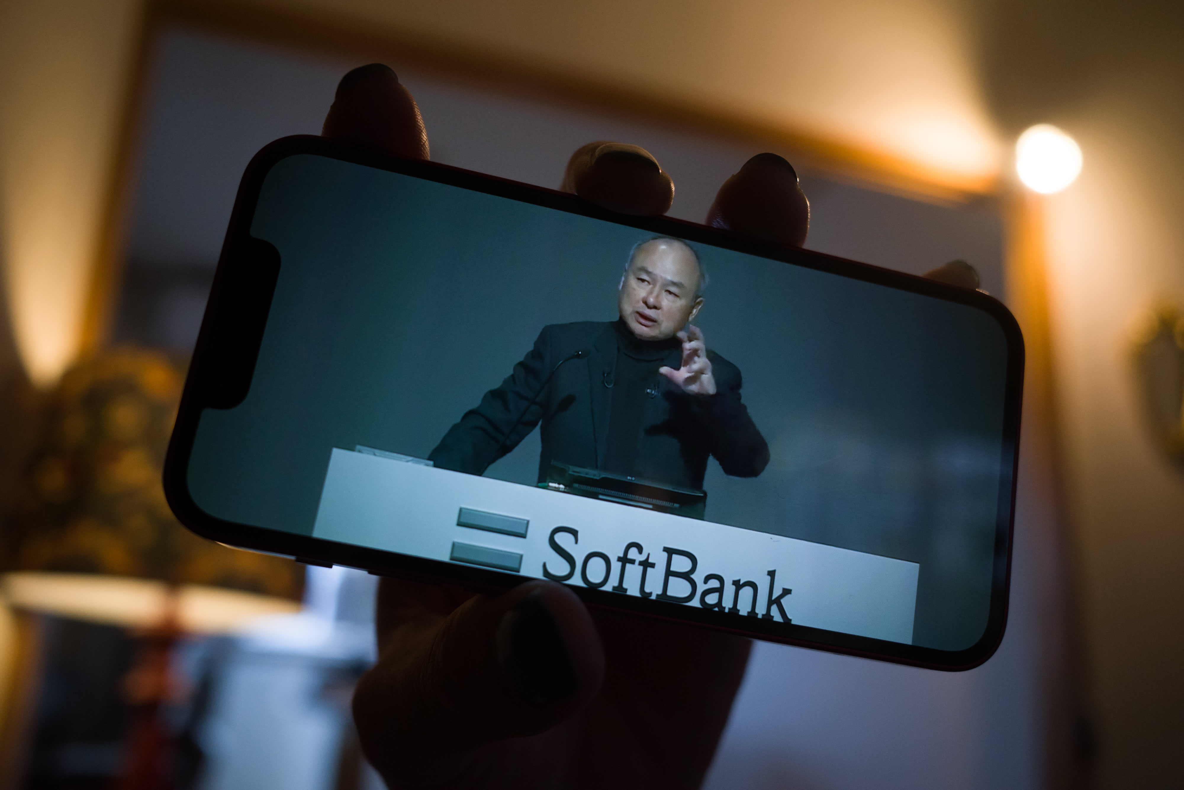 Người sáng lập SoftBank Masayoshi Son - Ảnh: Getty Images