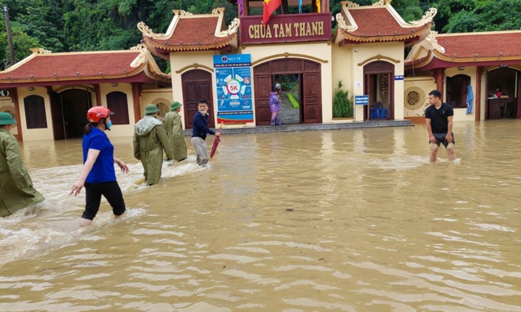 Mưa lũ gây ngập ở Lạng Sơn.
