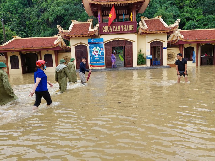 Mưa lũ gây ngập ở Lạng Sơn.
