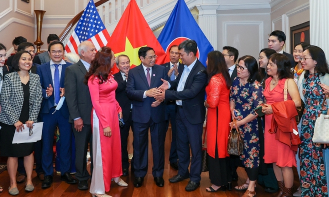Thủ tướng Phạm Minh Chính gặp gỡ đại diện cộng đồng người Việt ở khu Bờ Đông Hoa Kỳ. Ảnh - VGP.