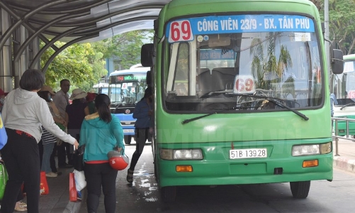 TP.HCM đề ra lộ trình dừng lưu thông xe máy, buýt và taxi