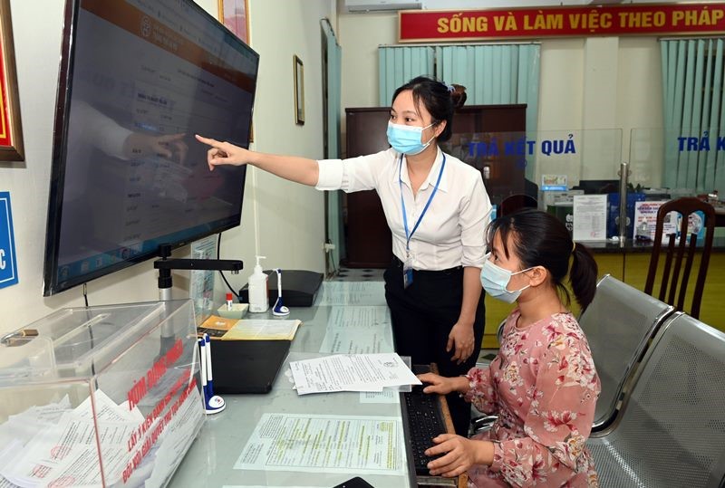 Các thủ tục hành chính liên quan đến kinh doanh đang được từng bước cắt giảm, đơn giản hóa