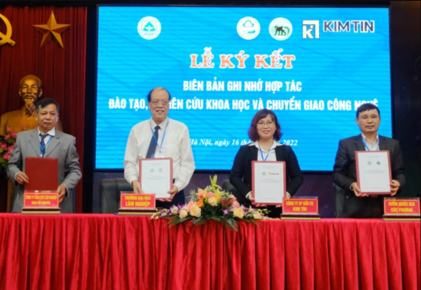 Lễ k&yacute; kết hợp t&aacute;c giữa Đại học L&acirc;m nghiệp với c&aacute;c đơn vị li&ecirc;n quan về đ&agrave;o tạo, nghi&ecirc;n cứu khoa học v&agrave; chuyển giao c&ocirc;ng nghệ.