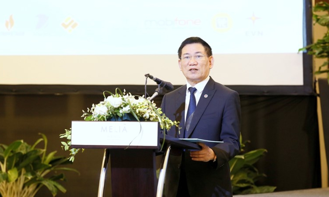 Bộ trưởng Bộ Tài chính Hồ Đức Phớc phát biểu tại hội thảo.